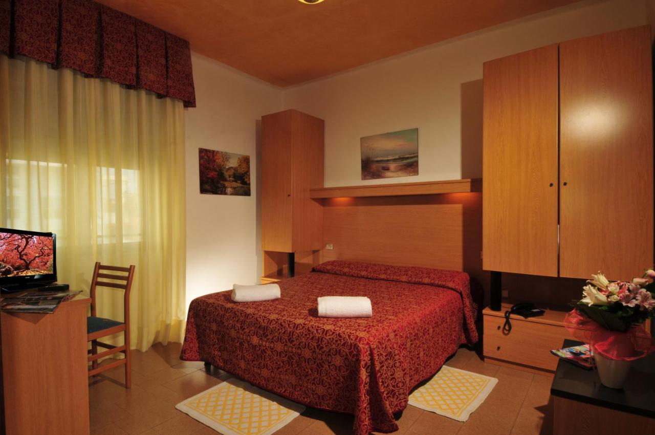 Hotel Al Mare Lido di Jesolo Pokój zdjęcie